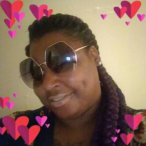 Meet your Posher, Latoya